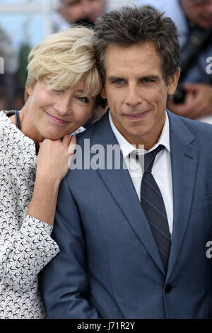 Cannes, Frankreich. 21. Mai 2017. Emma Thompson und Ben Stiller in 'The Meyerowitz Stories' Fototermin während des 70. Cannes Film-Festival am Palais des Festivals am 21. Mai 2017 | Verwendung Weltweit Credit: Dpa/Alamy Live-Nachrichten Stockfoto