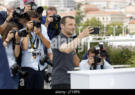 Cannes, Frankreich. 22. Mai 2017. Mathieu Kassovitz in der "Happy End" Fototermin während des 70. Cannes Film Festival im Palais des Festivals am 22. Mai 2017 in Cannes, Frankreich | Verwendung Weltweit Credit: Dpa/Alamy Live-Nachrichten Stockfoto