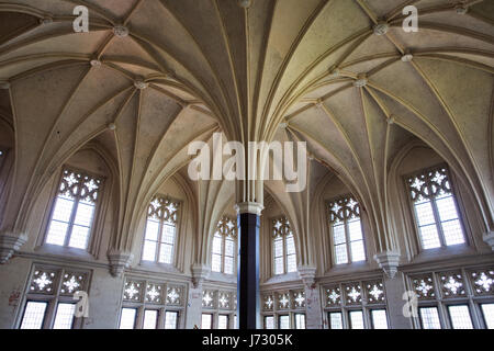 Malbork Castle gotischen Innenraum, radiale Tresor im Sommerrefektorium in Großmeister Palast der Ritter Orden, Polen, Europa Stockfoto