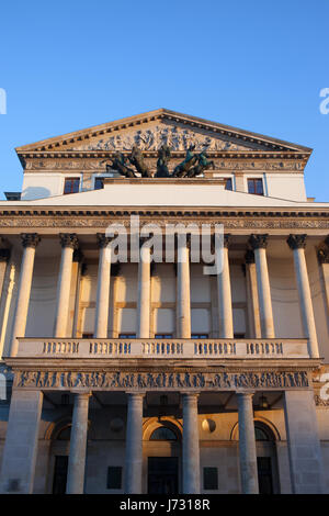 Grand Theatre und Nationaloper in Warschau, Polen, front-Fassade, klassischen Stil architektonische details Stockfoto