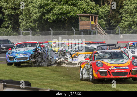 Porsche Carrera Cup GB Crash Stockfoto