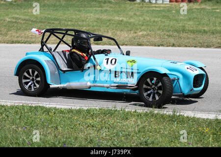 KOCAELI, Türkei - 14. Mai 2017: Caterham Auto beim türkischen Caterham Super 7 Cup konkurrieren. Stockfoto