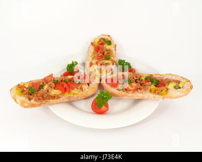 drei Krabben Tomaten Tomaten Garnelen Baguette Rührei Platte drei Krebs Stockfoto