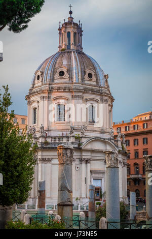 Die Kirche der heiligsten Namen von Maria an der Trajan-Forum ist eine römisch-katholische Kirche in Rom, Italien. Diese Kirche sollte nicht verwechselt werden mit der ch Stockfoto