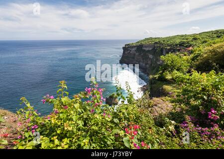 Urlaub in Bali, Indonesien - Uluwatu Tempel und schönen Cliff Stockfoto