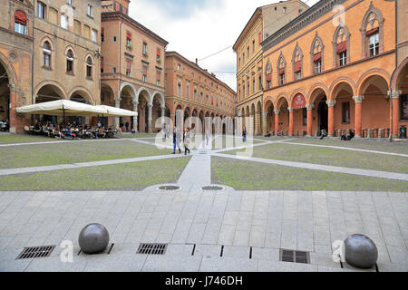 Corte Isolani Portikus, Piazza Santo Stefano, Bologna, Emilia-Romagna, Italien, Europa. Stockfoto