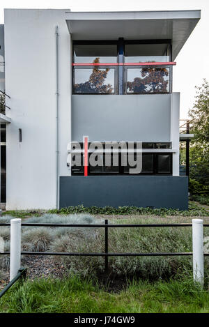 Utrecht, Niederlande - 4. August 2016: Der Schröder Haus, entworfen vom Architekten gerrit rietveld. Es stellt sowohl innerhalb als auch außerhalb einer radikalen bre Stockfoto