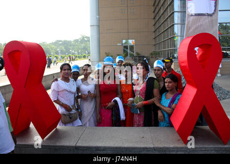 Hermaphroditen oder Hijra besuchen ein Bewusstsein entwickeln Programm am Welt-AIDS-Tag organisiert von einer lokalen NGO Bangabandhu International Conference Cent Stockfoto