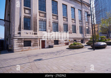 Zentrale Bibliothek und Gräber Art Gallery (eröffnet 1934) Tudor Square, Sheffield, South Yorkshire. Äußere Zierleisten von Alfred und WilliamTory Stockfoto