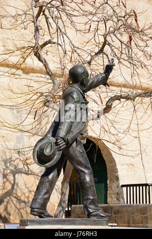 Manuel Dimech Statue in Castille Square, Valletta, Malta, Europa. Stockfoto