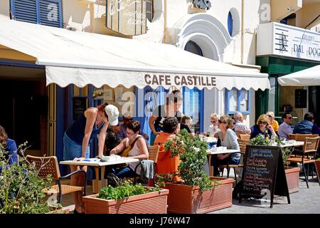 Straßencafé im Castille Hotel, Valletta, Malta, Europa. Stockfoto