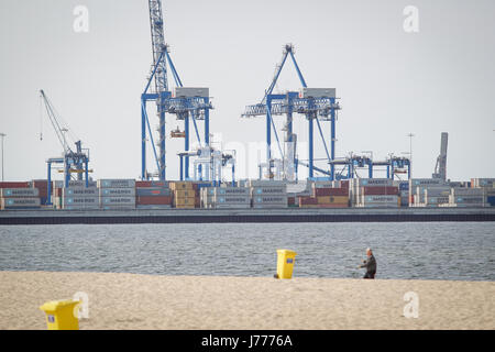 Deepwater Container-terminal (DCT) am Norht Terminal in Danzig wird am 20. Mai 2017 gesehen. Der Hafen ist einer der am schnellsten wachsenden in der Ostsee r Stockfoto