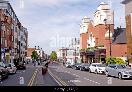 Surbiton South West London UK - Surbiton ist ein Vorort von Südwest-London im Royal Borough von Kingston upon Thames fotografieren getroffenen Stockfoto