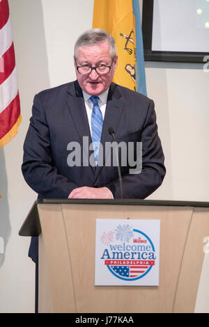 Philadelphia, Pennsylvania, USA. 23. Mai 2017. Die Honorable JAMES F. KENNEY, Bürgermeister der Stadt von Philadelphia, kündigte 50 kostenlose Veranstaltungen, die die 2017 Wawa Welcome Amerika sechs-Tage-Festival Donnerstag, 29 Juni bis Dienstag, 4. Juli erstellen. bei der WAWA Welcome America Presser in Philadelphia. Wawa Welcome Amerika 4. Juli Konzert und Feuerwerk werden Blige und The Philly POPS® BIG Band auf der Bühne vor dem Philadelphia Museum of Art verfügen. Bildnachweis: Ricky Fitchett/ZUMA Draht/Alamy Live-Nachrichten Stockfoto