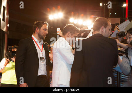 2017/05/23 Premiere Tokio, Netflix Kriegsfilm Maschine in Roppongi Hills Arena. Brad Pitt Autogramme an die Fans. (Fotos von Michael Steinebach/AFLO) Stockfoto