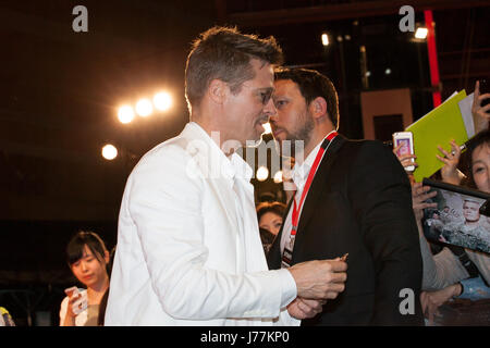 2017/05/23 Premiere Tokio, Netflix Kriegsfilm Maschine in Roppongi Hills Arena. Brad Pitt Autogramme an die Fans. (Fotos von Michael Steinebach/AFLO) Stockfoto