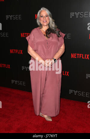 Beverly Hills, CA, USA. 23. Mai 2017. 23. Mai 2017 - Beverly Hills, Kalifornien - Marta Kauffman. Netflix Veranstaltung Komödie Panel für Ihre Überlegung bei Netflix FYSee Raum. Bildnachweis: Faye lernen/AdMedia Credit: Faye Sadou/AdMedia/ZUMA Draht/Alamy Live-Nachrichten Stockfoto