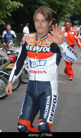 FOTO VON RICHARD GRANGE DATEI PIC VOM 27. JUNI 2005. GOODWOOD FESTIVAL OF SPEED, CHICHESTER, WEST SUSSEX. VEREINIGTES KÖNIGREICH.  Nicky Hayden, Superbike-WM-Fahrer und ehemalige MotoGP Champion, besucht das Goodwood Festival of Speed im Jahr 2005.   Nicky starb an den Verletzungen im Radsport Vorfall in Italien 5 Tage früher am 22. Mai 2017. Stockfoto
