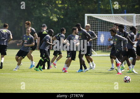 Cobham, Surrey, UK. 24. Mai 2017. Chelsea Football Club Spieler trainieren an der Akademie der Vereine in Cobham in Vorbereitung auf ihre FA Cup final Zusammenstoß mit Arsenal am Samstag Credit: Motofoto/Alamy Live News Stockfoto