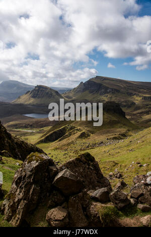 Die zerklüftete Landschaft der Quiraing in der Nähe von Staffin auf der Isle Of Skye Halbinsel Trotternish Stockfoto