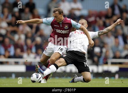 MARK NOBLE & MLADEN PETRIC WEST HAM UNITED V FULHAM FC UPTON PARK LONDON ENGLAND 1. September 2012 Stockfoto