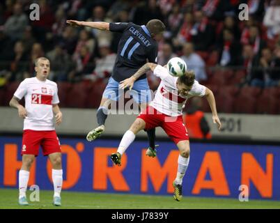 TOM CLEVERLEY & EUGEN POLANSKI Polen V ENGLAND das Nationalstadion Warschau Polen 17. Oktober 2012 Stockfoto