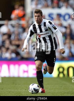 DAVIDE SANTON NEWCASTLE UNITED FC ST. JAMES PARK NEWCASTLE ENGLAND 2. September 2012 Stockfoto