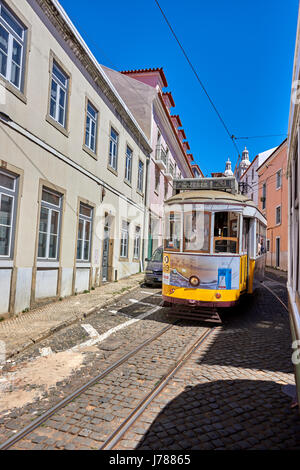 Die Lissabon-Tramnetz dient der Gemeinde von Lissabon Stockfoto