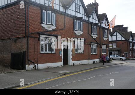 Das Kontor, Tring, Hertfordshire, einer der die Vielfalt der Architektur entlang der High Street zu sehen. Stockfoto