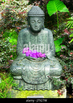 Bronzeskulptur von Gautama Buddha Stockfoto