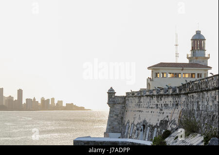 Morro Castle oder Castillo de Los Tres Reyes Magos del Morro, die Festung bewachen den Eingang zur Havana Bucht in Havanna, Kuba Stockfoto