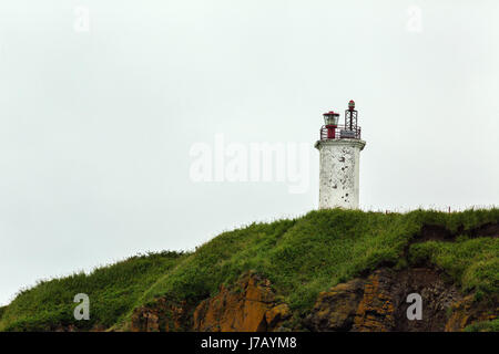 Leuchtturm an der Küste der Awatscha-Bucht Stockfoto