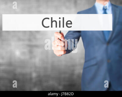 Chile - Geschäftsmann Hand mit Schild. Wirtschaft, Technologie, Internet-Konzept. Stock Foto Stockfoto