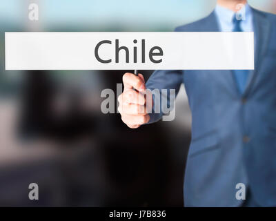 Chile - Geschäftsmann Hand mit Schild. Wirtschaft, Technologie, Internet-Konzept. Stock Foto Stockfoto