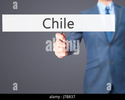 Chile - Geschäftsmann Hand mit Schild. Wirtschaft, Technologie, Internet-Konzept. Stock Foto Stockfoto