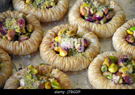 Frisch zubereitete Baklava Gebäck bereit, et Stockfoto