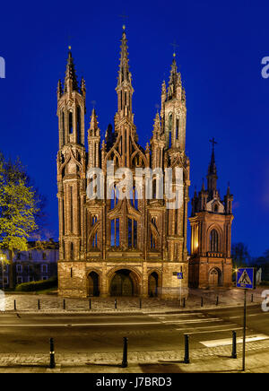 Litauen, Vilnius, St. Anna und St. Bernhardiner Kirchen Stockfoto