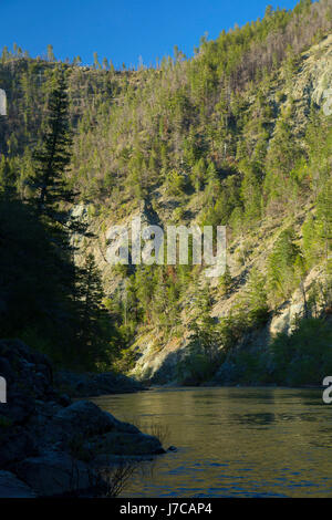 South Fork Smith River im Sand Camp, Smith River National Recreation Area, Smith Wild and Scenic River, sechs Flüssen National Forest, Kalifornien Stockfoto