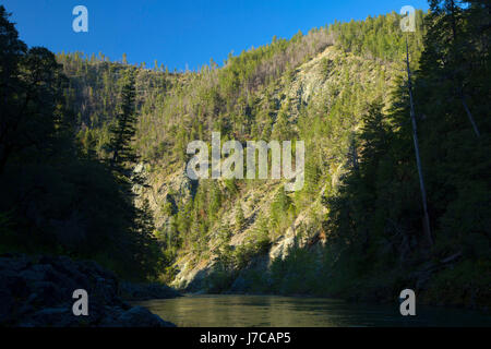 South Fork Smith River im Sand Camp, Smith River National Recreation Area, Smith Wild and Scenic River, sechs Flüssen National Forest, Kalifornien Stockfoto