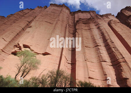 Talampaya Schlucht mit "Schornstein", Talampaya Nationalpark, Argentinien Stockfoto