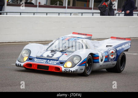 1970-Porsche 917K Gruppe 5-Auto mit Fahrer C. d ' Ansembourg bei Goodwood GRRC 74. Mitgliederversammlung, Sussex, UK. Stockfoto