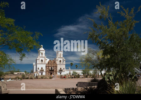 Tucson, Arizona - Mission San Xavier del Bac auf der Tohono O' odham Nation. Die Mission wurde die Spanier im Jahre 1692; Das heutige Gebäude stammt Stockfoto