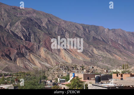 Paleta del Pintor (Maler Palette) und Friedhof in Maimara, Quebrada de Humahuaca, Argentinien Stockfoto