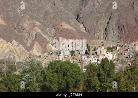 Paleta del Pintor (Maler Palette) und Friedhof in Maimara, Quebrada de Humahuaca, Argentinien Stockfoto