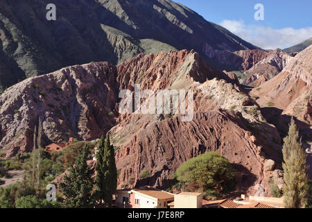 Cerro de Los Siete Colores, Purmamarca, Quebrada de Humahuaca, Argentinien Stockfoto