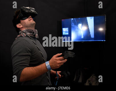 Prag, Tschechische Republik. 24. Mai 2017.  Zweitages-virtuelle und erweiterte Realität Festival VR Fest in Prag, Tschechische Republik-Credit: CTK/Alamy Live News Stockfoto