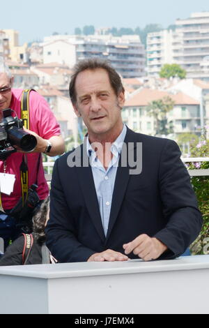 Cannes, Frankreich. 24. Mai 2017. Schauspieler Vincent Lindon besucht die "Rodin" Fototermin während des 70. jährlichen Cannes Film Festival im Palais des Festivals am 24. Mai 2017 in Cannes, Frankreich. Bildnachweis: ZUMA Press, Inc./Alamy Live-Nachrichten Stockfoto