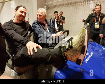 Stockholm, Schweden. 24. Mai 2017. Zlatan Ibrahimovic vor UEFA Europa Legaue final im Friends Arena Stadion, Schweden. Bildnachweis: Ahmad Mora/Alamy Live News Bildnachweis: Ahmad Mora/Alamy Live-Nachrichten Stockfoto