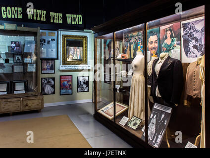 Roscoe, Illinois, USA. 24. Mai 2017. Ein Teil des Displays an den historischen Sehenswürdigkeiten Automuseum "Gone With The Wind". Den Beständen des Museums gehören die weltweit größte Sammlung von Präsidentschafts- und weltweit führenden Automobilen und 36.000 qm Wert von Displays von kulturellen Artefakten und historischen Kuriositäten aus dem 20. Jahrhundert. Bildnachweis: Brian Cahn/ZUMA Draht/Alamy Live-Nachrichten Stockfoto