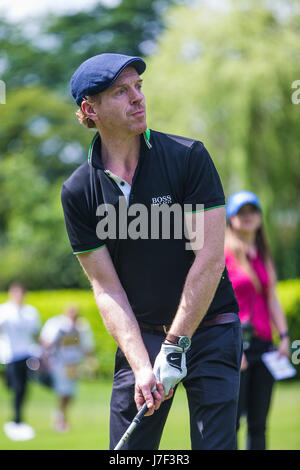 Wentworth, UK. 25. Mai 2017. Schauspieler Damian Lewis Sterne der Heimat und Wolf Hall spielen in der jährlichen Pro Am Wentworth Golfplatz Credit: David Betteridge/Alamy Live News Stockfoto